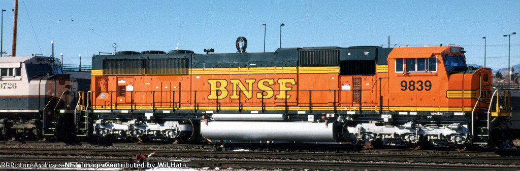 BNSF SD70MAC 9839